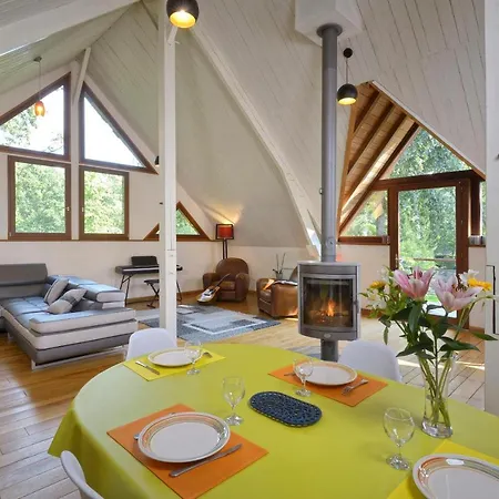 Le Loft Moderne Et Chaleureux Avec Vue Verdoyante Apartment Soucelles