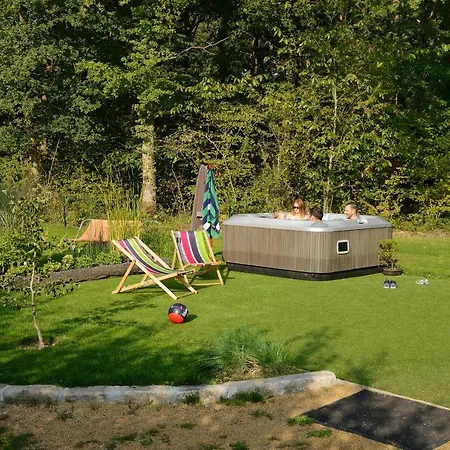 La Maison Dans Les Bois Soucelles