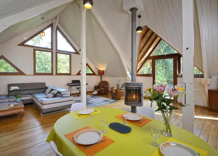 La Maison Dans Les Bois Appartement Soucelles