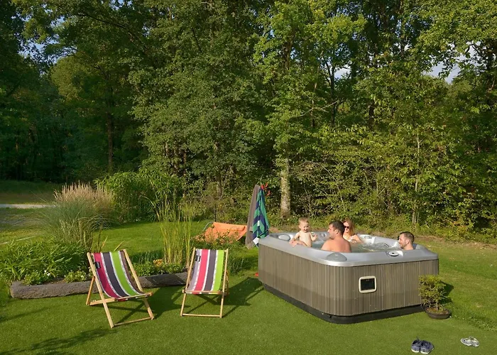 Le Loft Moderne Et Chaleureux Avec Vue Verdoyante شقة